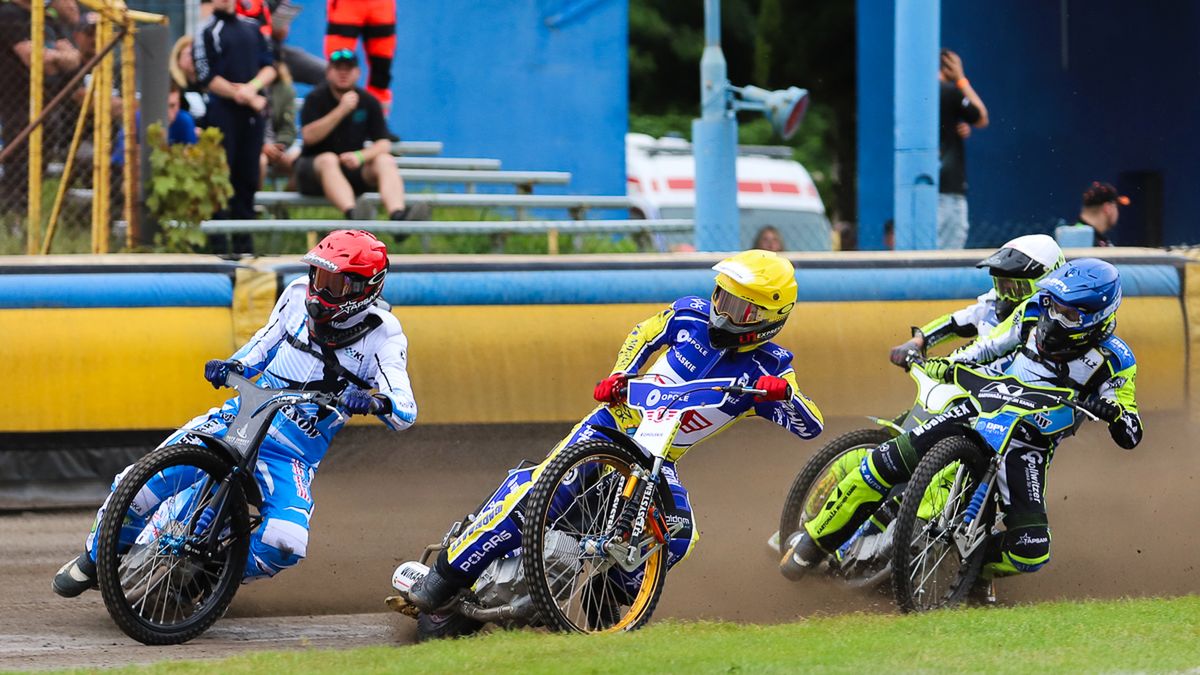 WP SportoweFakty / Sebastian Maciejko / Na zdjęciu: Timo Lahti (czerwony) i Robert Chmiel (żółty)