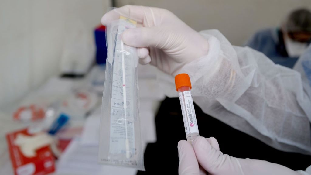 Polscy naukowcy bardzo mocno włączają się w walkę z koronawirusem