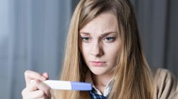 Mity na temat zachodzenia w ciążę. Wierzą w nie nastolatki