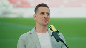 Był w związku, a reklamował Tindera. "Jest mi wstyd"