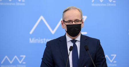 Nowe obostrzenia od 15 grudnia. Adam Niedzielski przedstawił pełną listę zmian