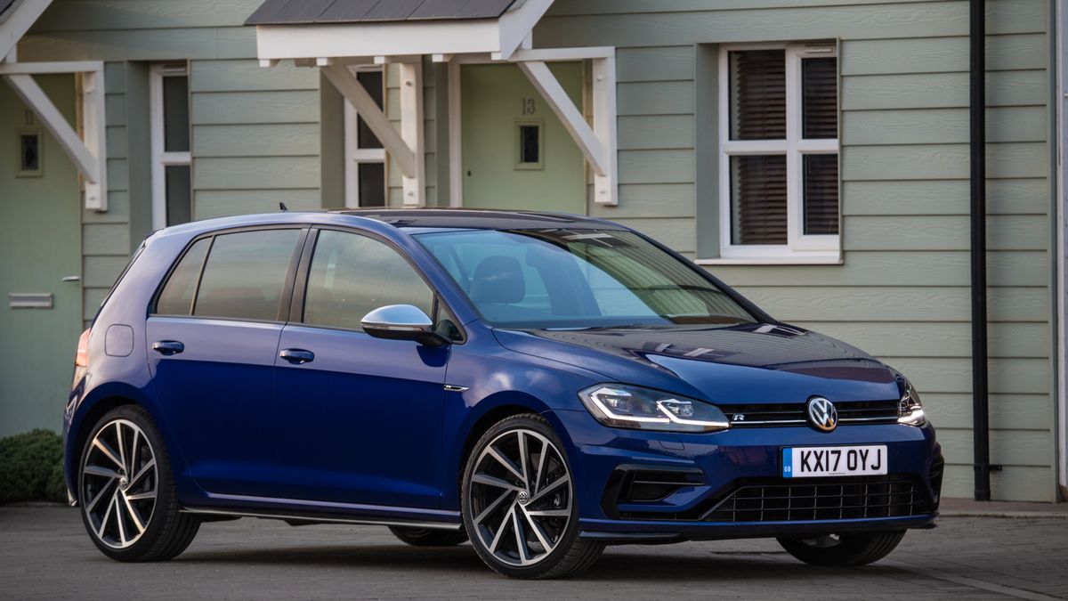 Najmocniejsza wersja Golfa straci 10 KM