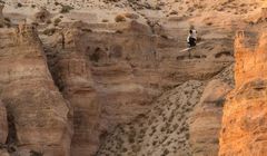 Narciarz Condide Thovex reklamuje Audi w reklamie bez Audi i śniegu