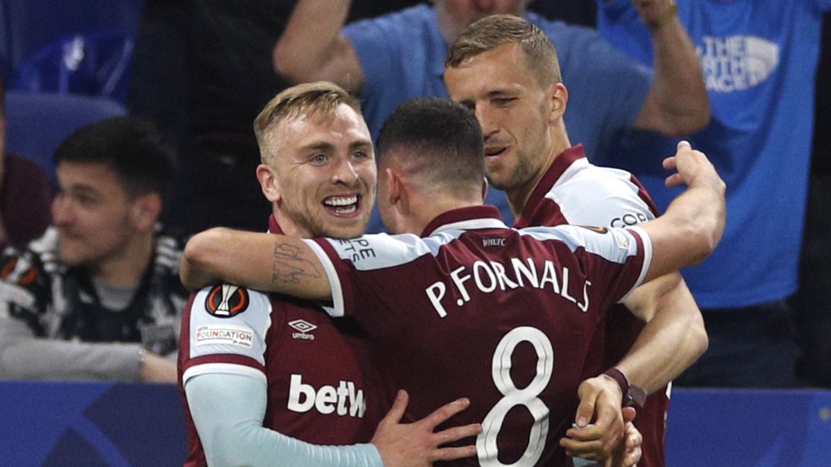 PAP/EPA / YOAN VALAT / Na zdjęciu: piłkarze West Ham United