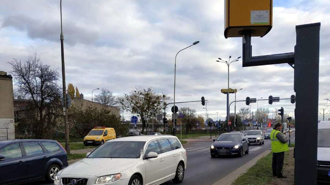 Kierowcy "wpadają", choć urządzenie jest oznaczone