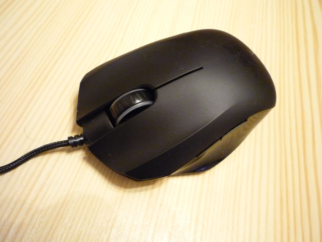 Razer Orochi - z dołączonym kablem