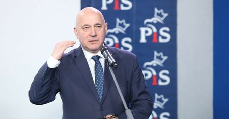 Wyciek z czatu PiS. "Oczywiście potwierdzam"