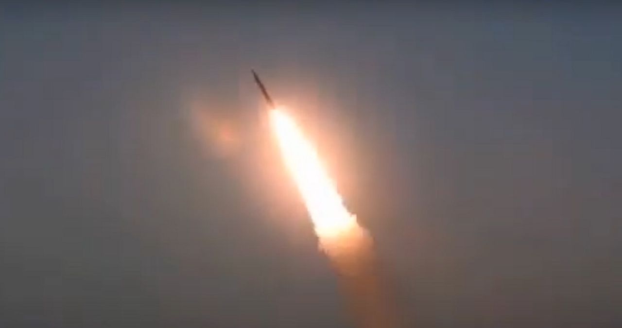 Iran pokazał nowe rakiety. Pociski nazwano na cześć dowódców zabitych przez wojska USA