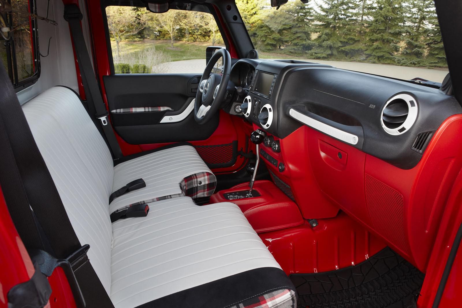 Jeep J-12