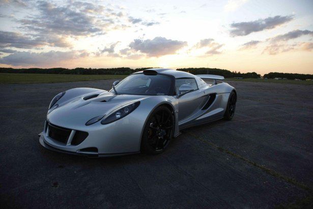 Hennessey Venom GT – najszybszy samochód świata [wideo]