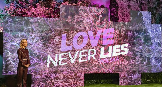Pierwszy polski reality show Netfliksa "Love Never Lies Polska". Prowadzącą Maja Bohosiewicz