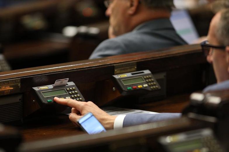 Sejm przyjął wszystkie poprawki Senatu zgłoszone do ustawy o pomocy publicznej dla firm.