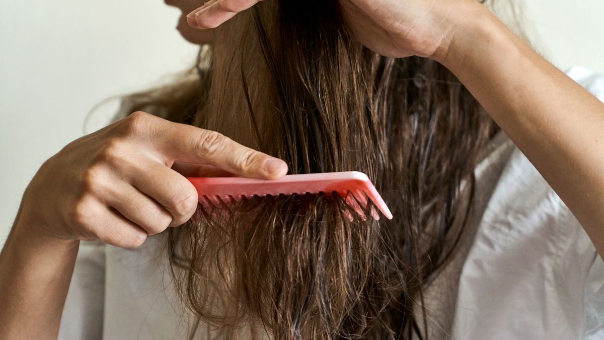 Mąka ziemniaczana pomoże wygładzić i nabłyszczyć włosy