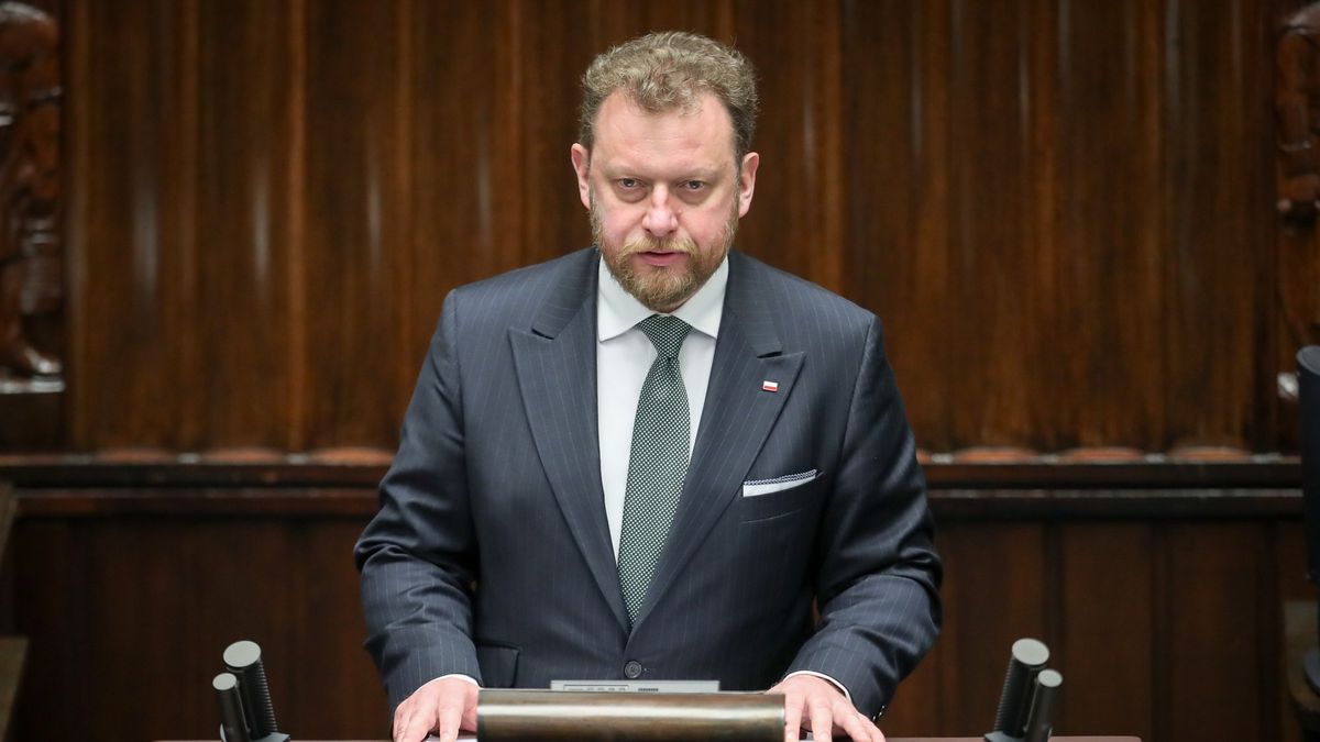 Łukasz Szumowski zapowiada "odmrażanie" gospodarki.