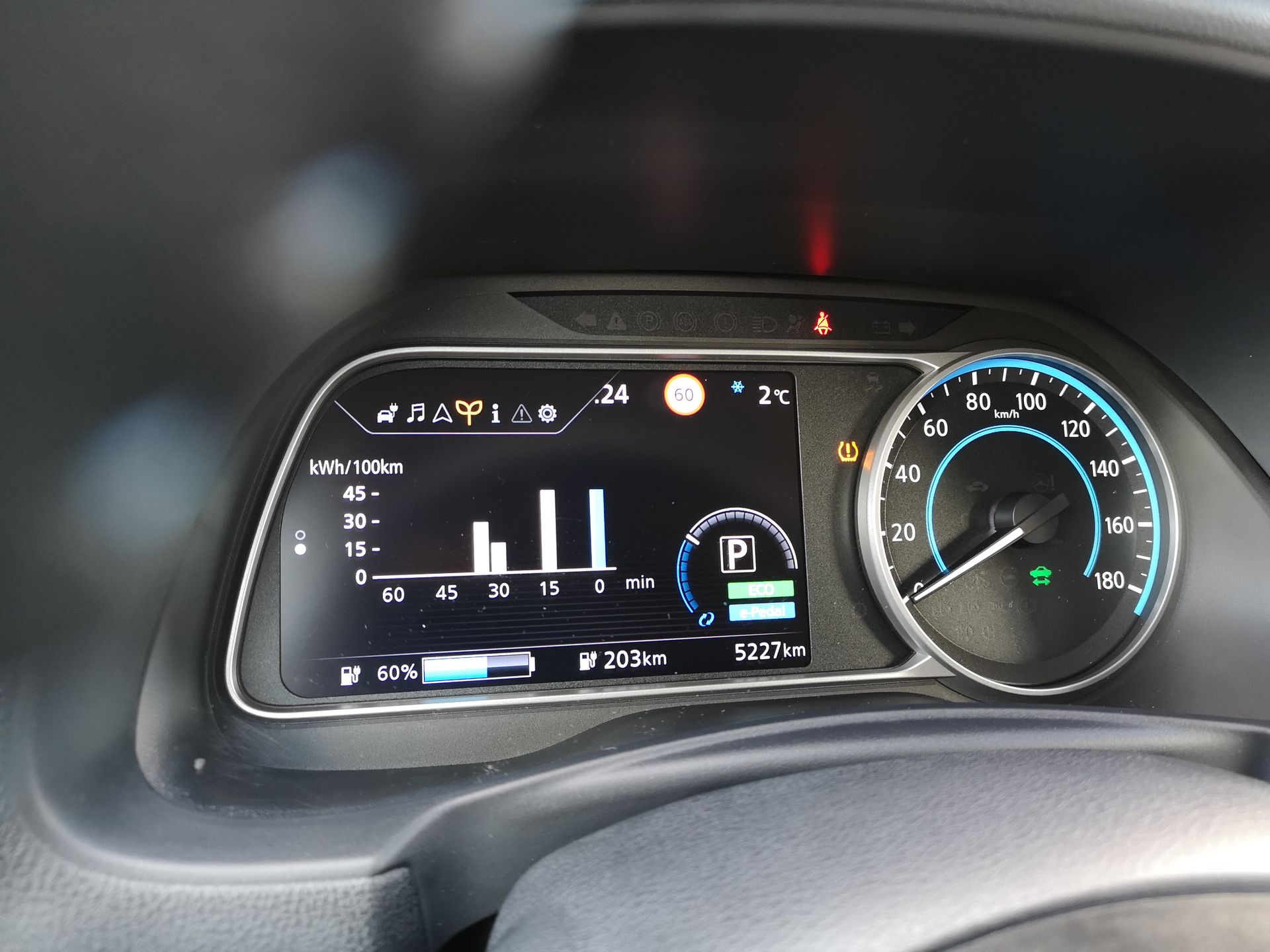 Nissan Leaf e+: Systemy wsparcia kierowcy, zarządzania energią oraz audio Bose 38