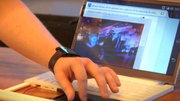 Casetop, czyli smartfon w roli laptopa 1