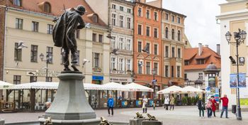 Toruń: Ostatni moment na zdjęcia przy fontannach i tężniach