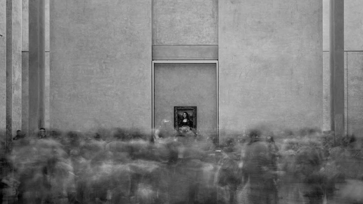 Na jego zdjęciach eksponaty obserwują zwiedzających 1