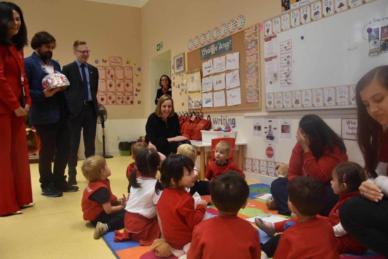 Katowice: Ambasador Kanady odwiedziła kanadyjską szkołę Maple Bear