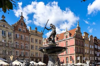 Bezpieczny urlop w Polsce - popyt cieszy hotelarzy. Jakie długi ma branża?