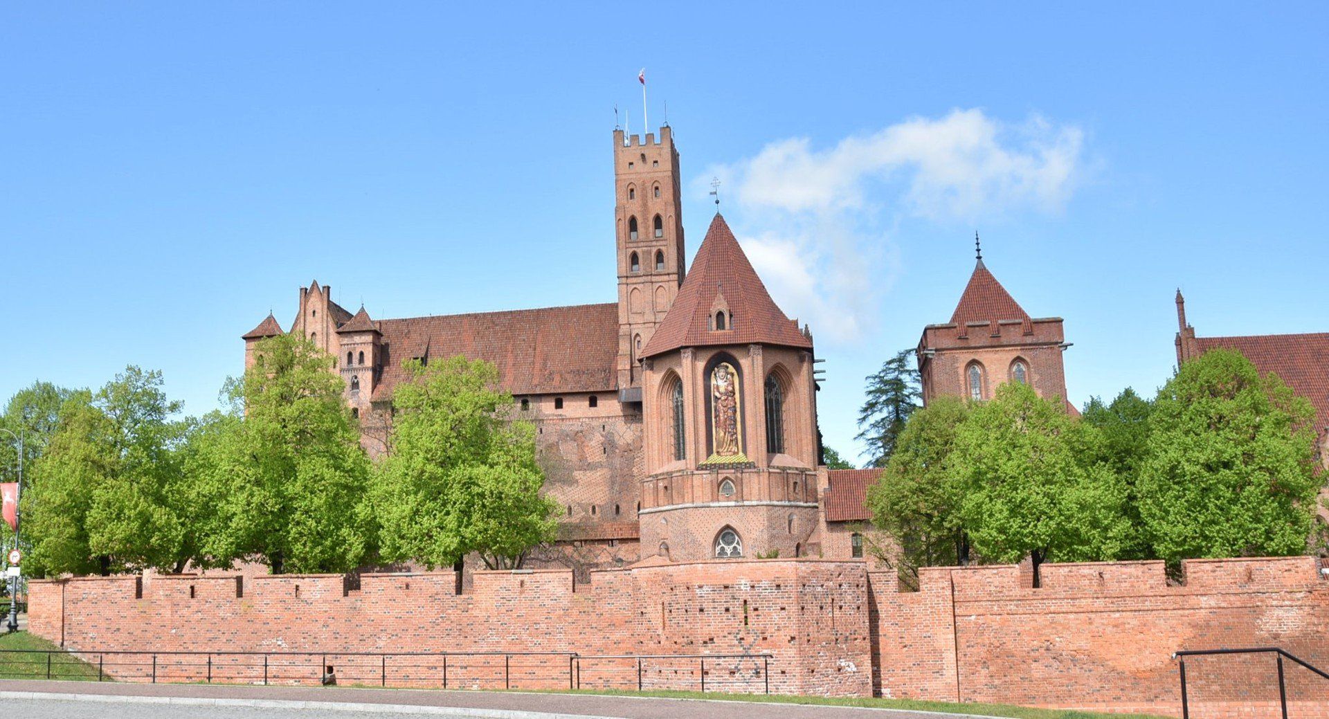 Plany budowy wiatraków w powiecie malborskim a miejsce zamku na liście UNESCO