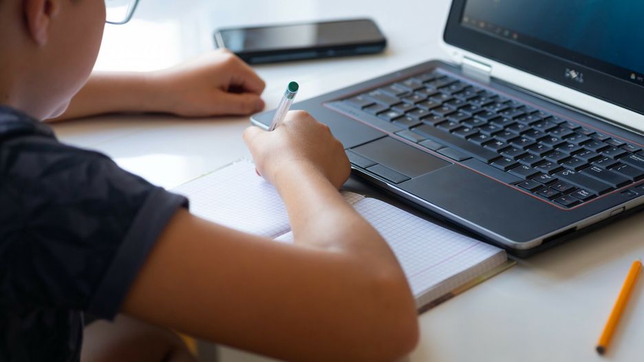 Przed świętami wraca zdalna edukacja