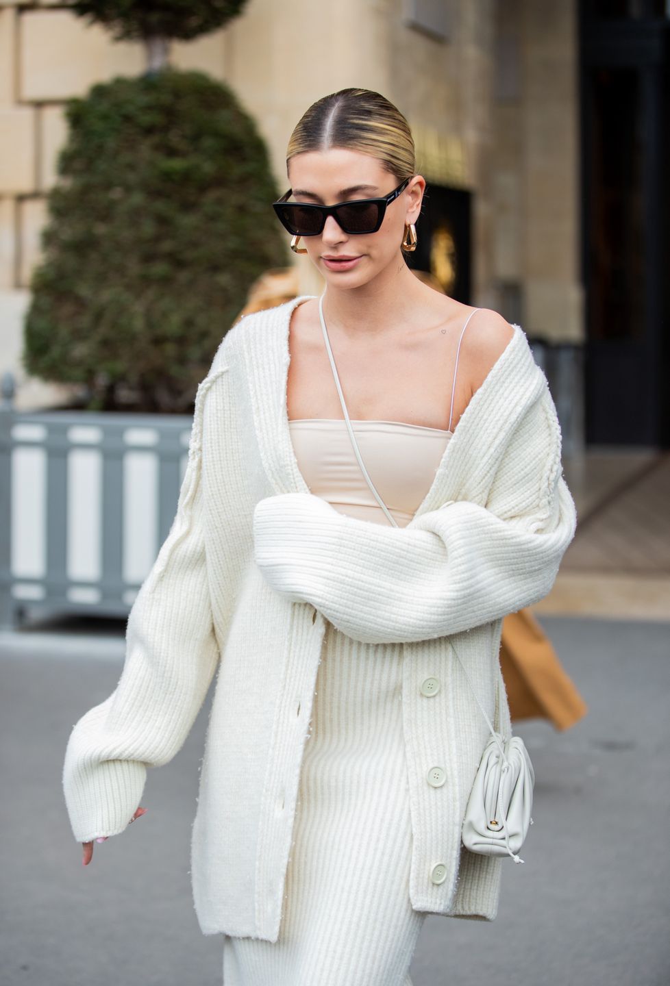 Hailey Bieber 
