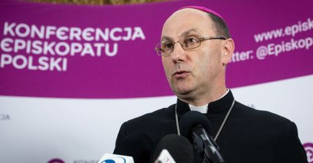 Pijany proboszcz spowodował kolizję. Jest decyzja prymasa