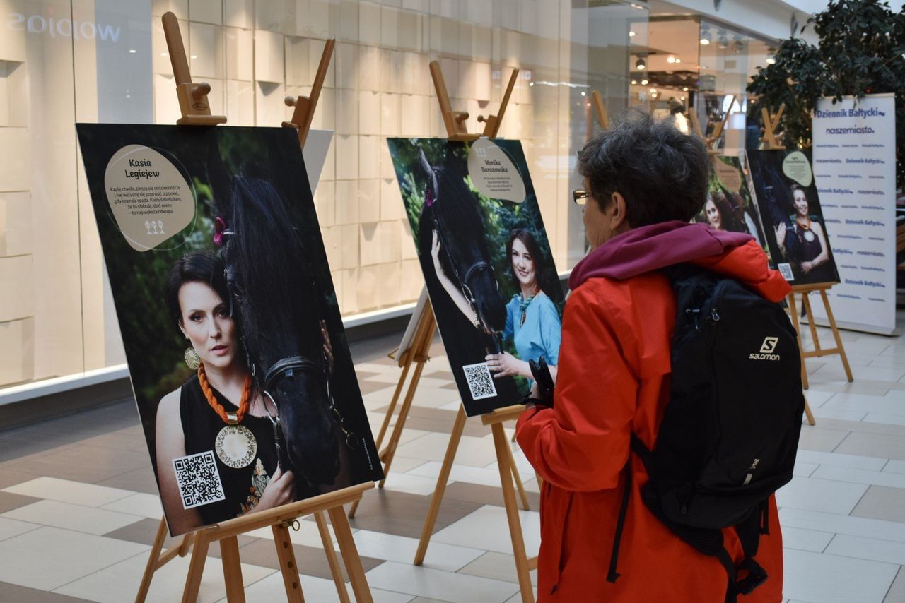 Starogard Gdański: Superbohaterki na wyjątkowych zdjęciach. Ich historie pokazują siłę i determinację w drodze po zdrowie - nasza akcja "KobieTy to siła"