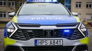 Awantura i dwa uszkodzone auta na stacji paliw w Opatowie. Co się działo?