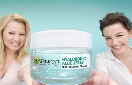 Katarzyna Bujakiewicz i Agnieszka Więdłocha reklamują żel nawilżający Garnier (wideo)