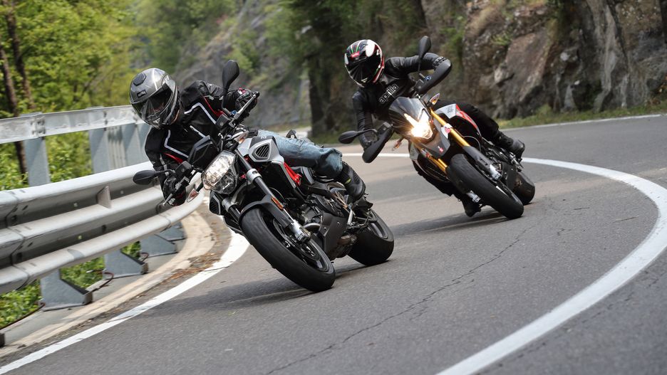 Aprilia Dorsoduro 900 i Shiver 900