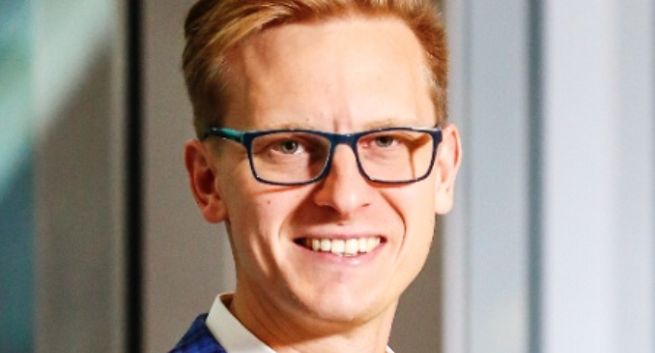 Karol Jedliński uruchomił agencję Hagen Comm, w jej zespole Aleksandra Zarychta-Kuzalska i Wojciech Chodkowski