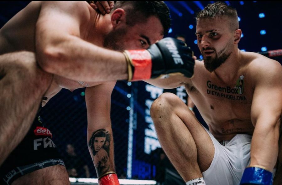 Filip Marcinek "Filipek" i Amadeusz Roślik "Ferrari" na Fame MMA 11