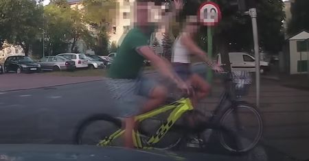 Furia na pasach. Rowerzyści rozwścieczyli kierowcę