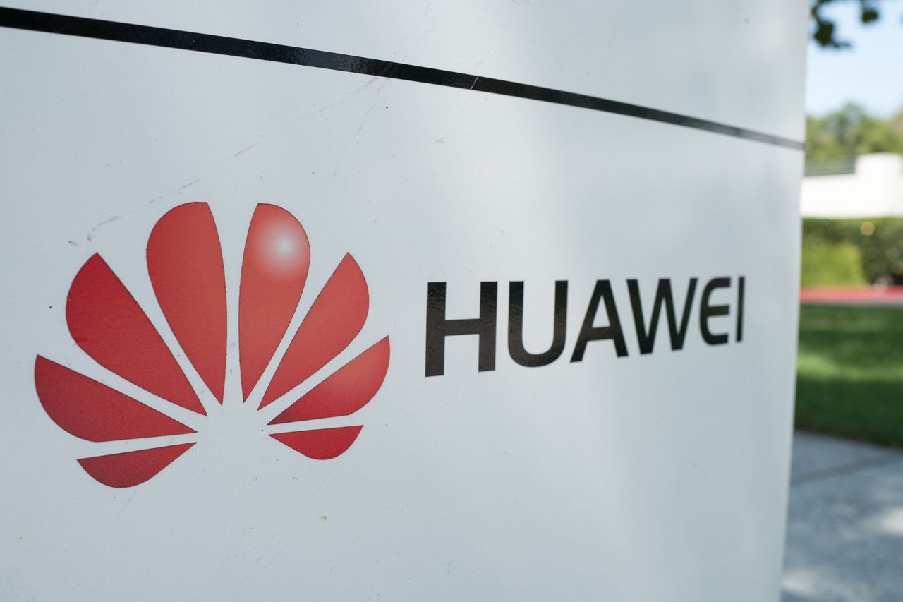 Efekt amerykańskich działań? Huawei odnotowuje kolejne spadki