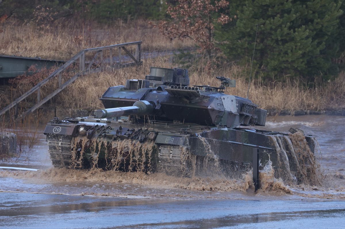 Niemiecki media o naciskach Warszawy na Berlin w sprawie czołgów dla Ukrainy