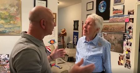 82-latka poleci w kosmos z Jeffem Bezosem. Miliarder oddaje hołd legendzie lotnictwa
