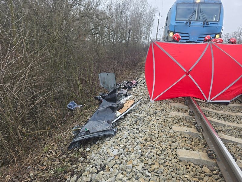 Tragedia na przejeździe kolejowym w Ziębicach