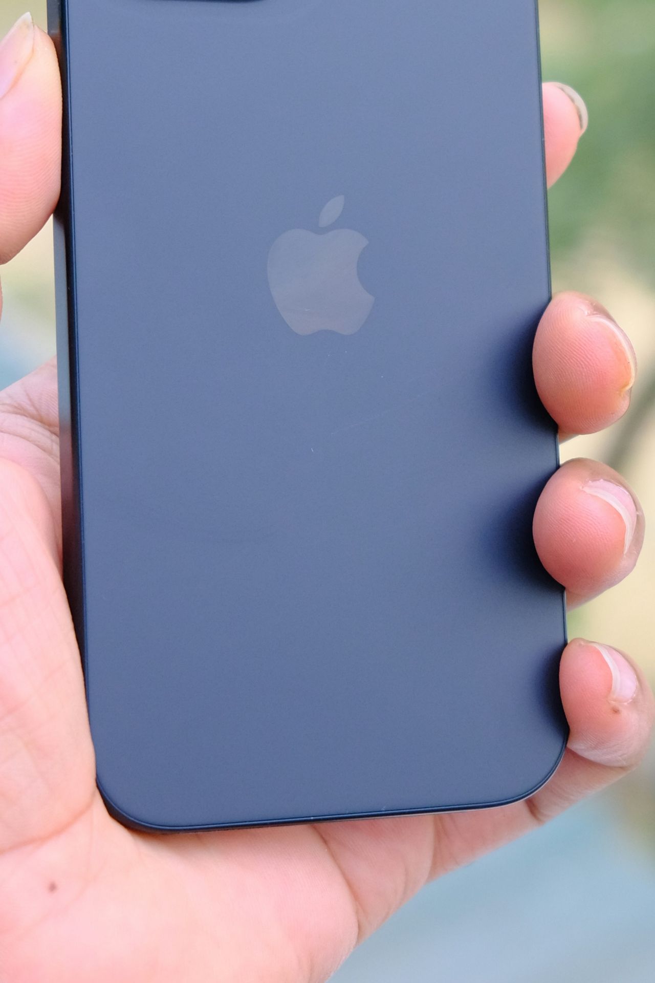 iPhone 16 Pro Max ma mieć nową baterię. Co to oznacza dla użytkowników?