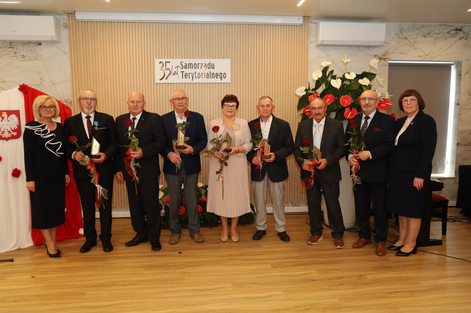 35-lecie samorządu. Uroczysta sesja Rady Miejskiej w Wielichowie. Wręczono medale i wyróżnienia