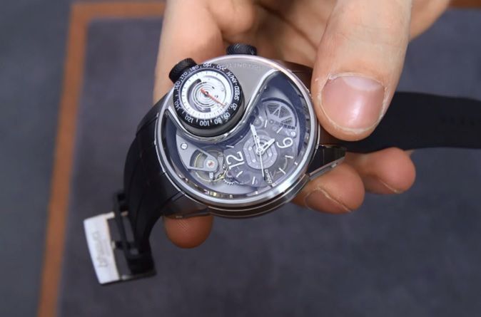 Breva Génie 03: tradycyjny zegarek z prędkościomierzem. Piękny, oryginalny, absurdalnie drogi