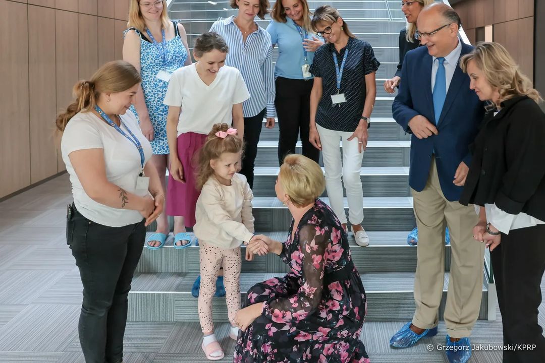Agata Kornhauser-Duda włożyła sukienkę z szyfonu 
