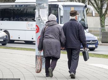 Apel ws. nowych świąt w Polsce. "My, prababcie, wnosimy tę petycję"