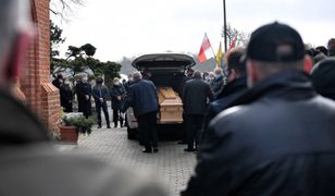 Ks. Andrzej Dymer spoczął Szczecinie. Tłumy na pogrzebie [FOTO]