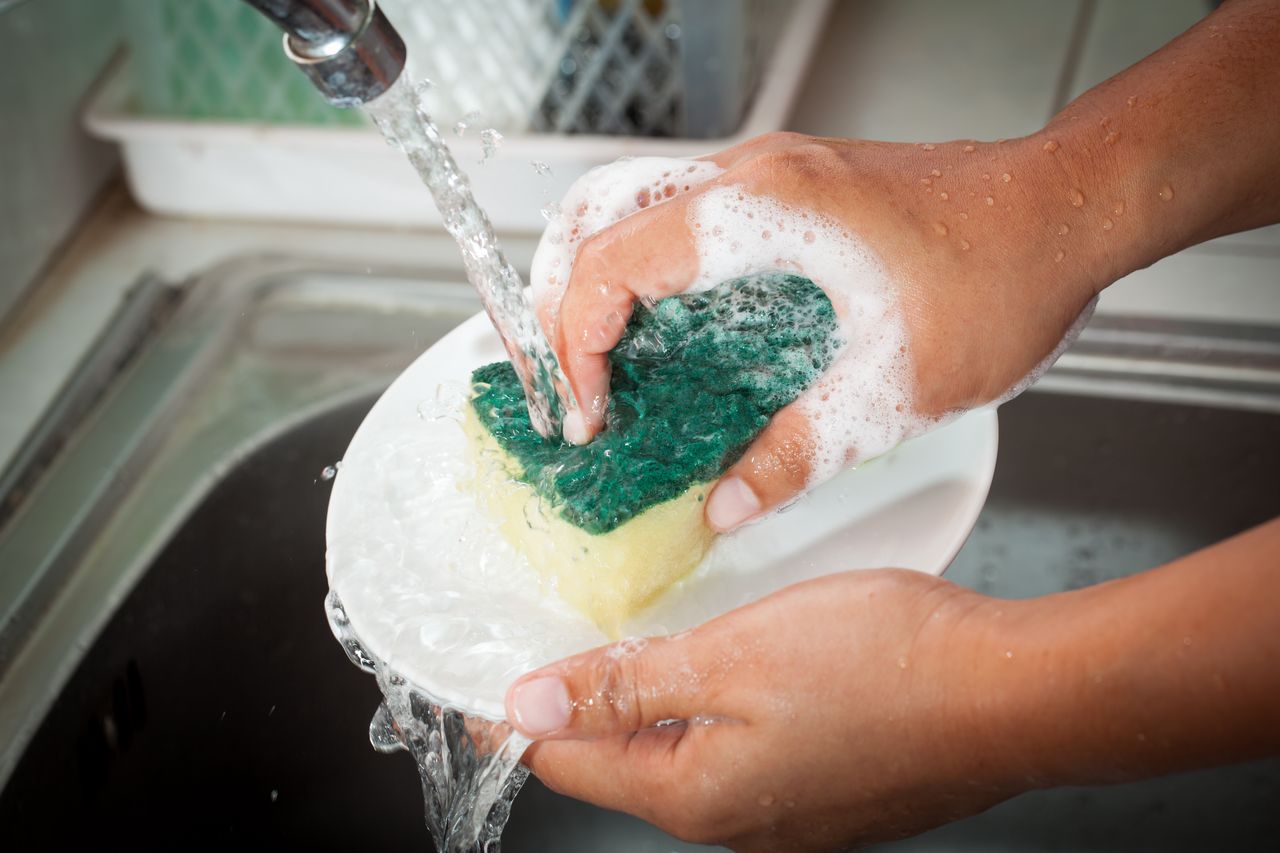 The colour of the sponge matters. People do not pay attention to it.