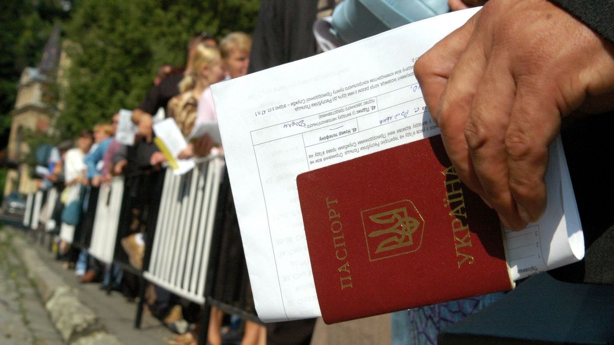Polskie konsulat wstrzymały przyjmowania przedpłat na wizy dla Ukraińców 