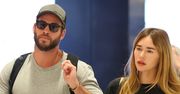 Liam Hemsworth "przyłapany" z partnerką pierwszy raz po ukazaniu się piosenki Miley Cyrus o ich związku i zdradach (ZDJĘCIA)