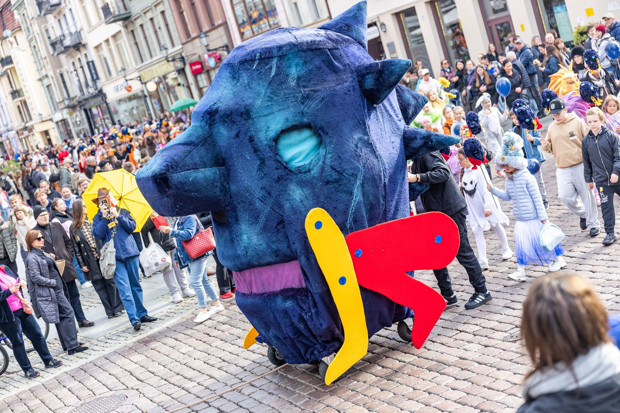 Parada przed festiwalem Spotkania 