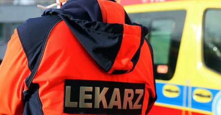 Tragedia w Dąbrowie Górniczej. Lekarz był "sześć kroków" od 70-latka